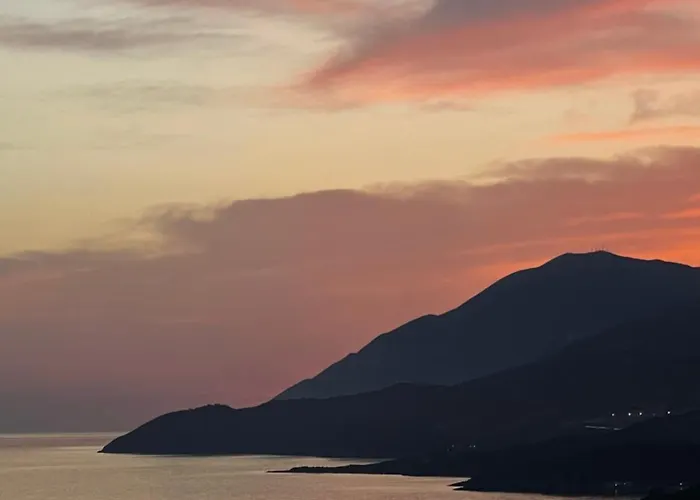 Terracotta * Himarë